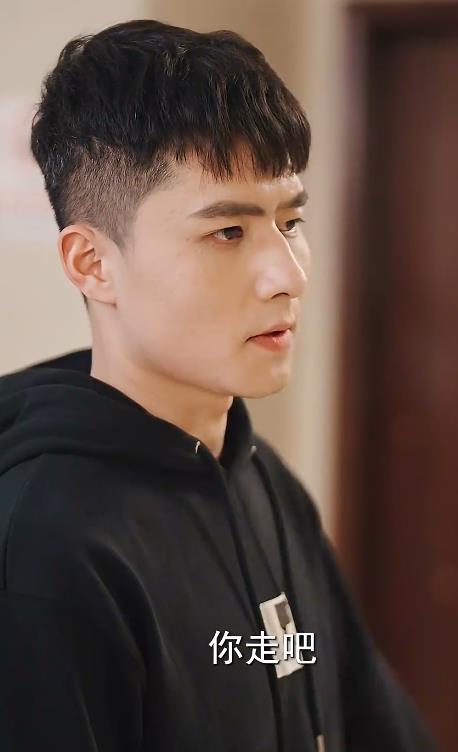 电影:跑腿,竟是隐藏大佬